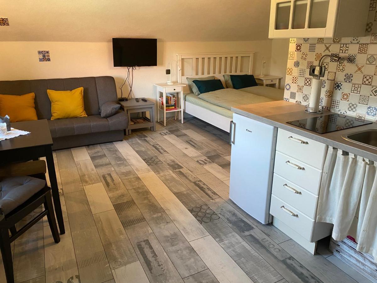 Apartma Obrh Šmarješke Toplice Exteriör bild
