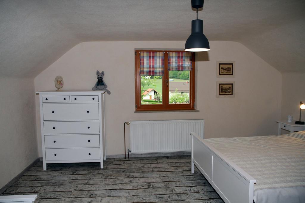 Apartma Obrh Šmarješke Toplice Exteriör bild