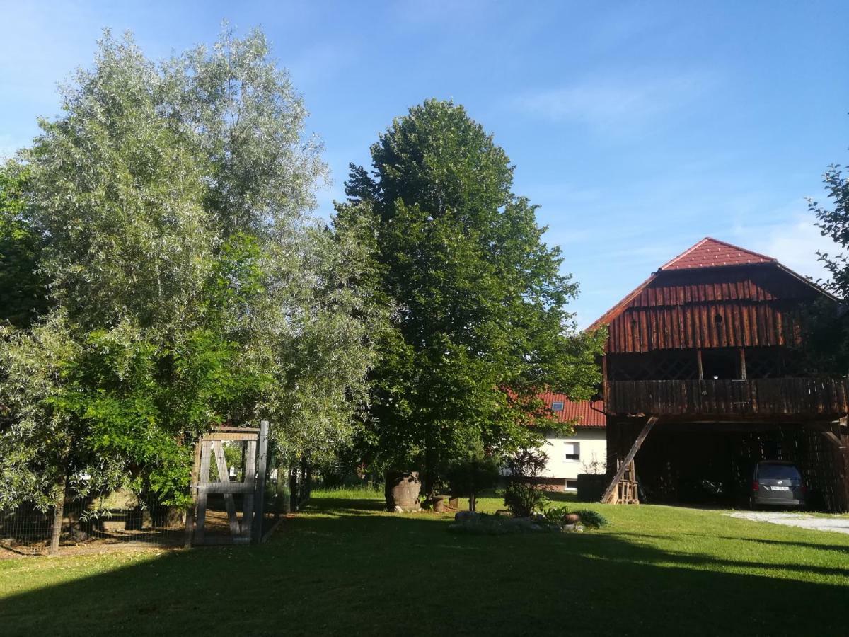 Apartma Obrh Šmarješke Toplice Exteriör bild